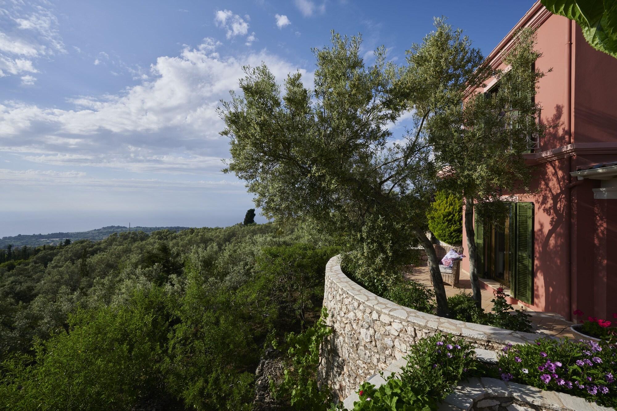Art Blue Villas Tsoukaladhes Exterior photo